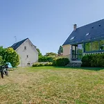 Les Lys * Saint-Julien-les-Villas